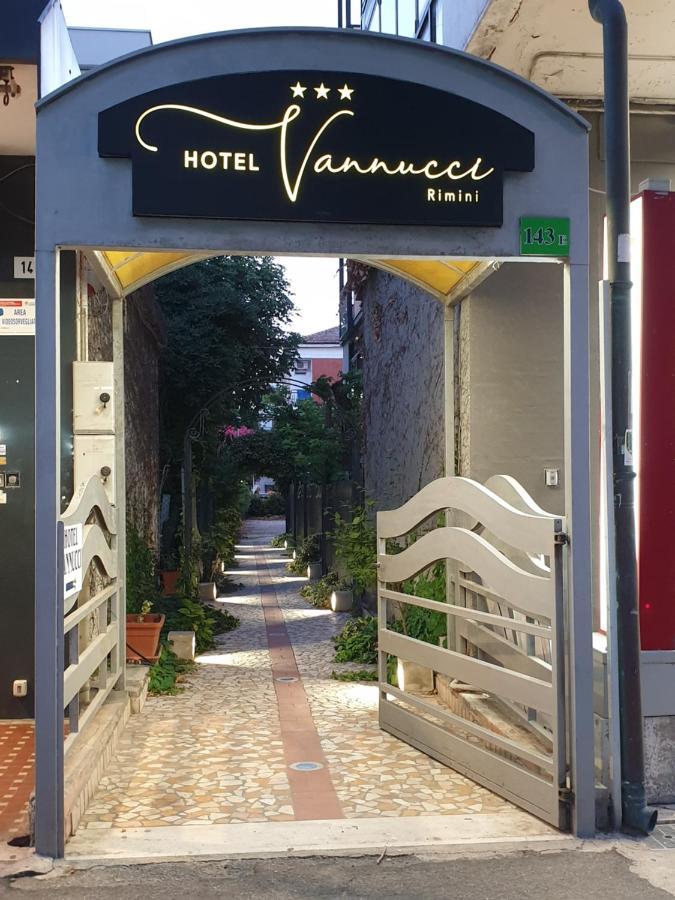 Hotel Vannucci Rímini Exterior foto