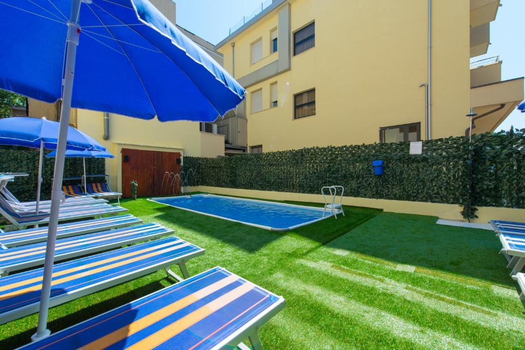 Hotel Vannucci Rímini Exterior foto