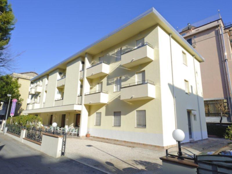 Hotel Vannucci Rímini Exterior foto